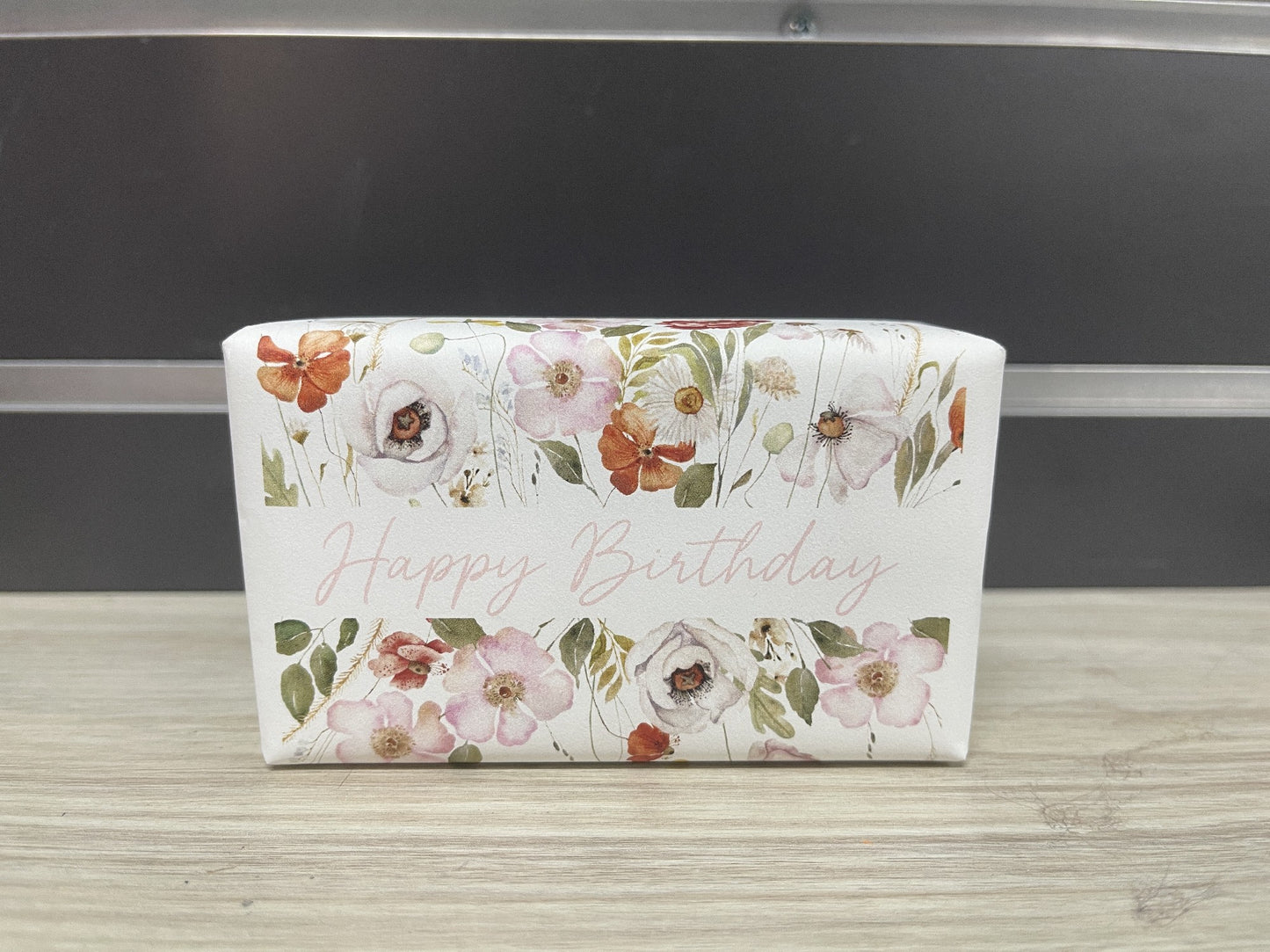 HUXTER SOAPS - COLOURED WILDFLOWERS HAPPY BIRTHDAY