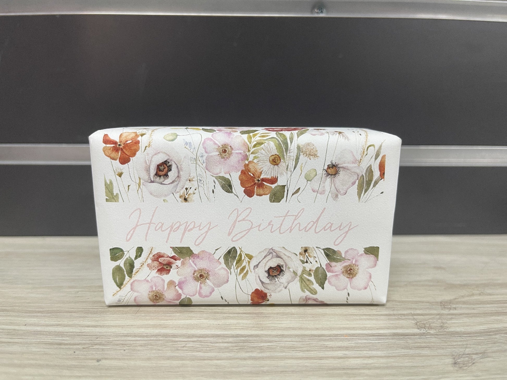HUXTER SOAPS - COLOURED WILDFLOWERS HAPPY BIRTHDAY